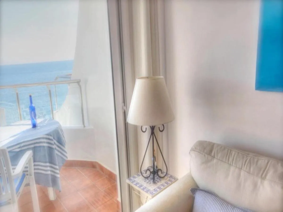 Apartment Club De Mar Apto Frente Al Mar Para 6 Pax C16044 Sant Feliu de Guixols