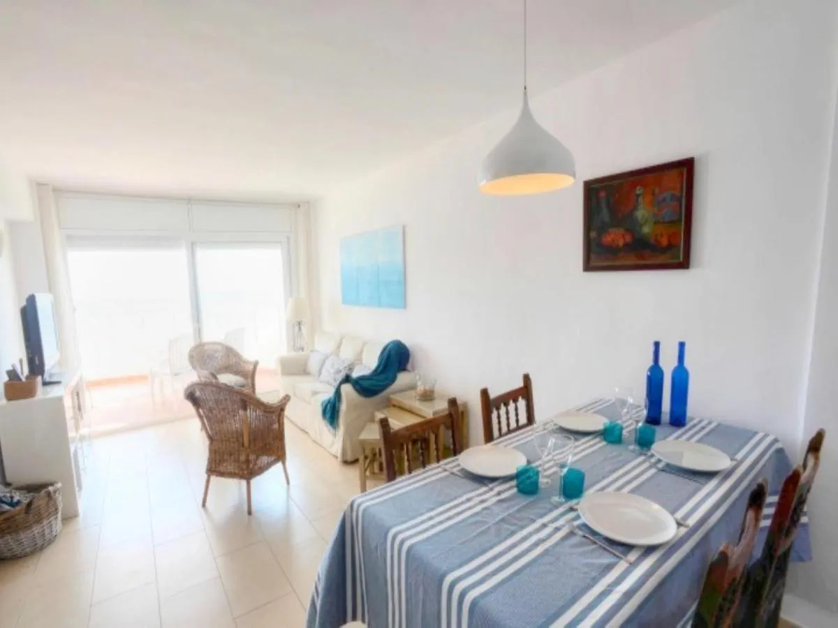 Apartment Club De Mar Apto Frente Al Mar Para 6 Pax C16044 Sant Feliu de Guixols